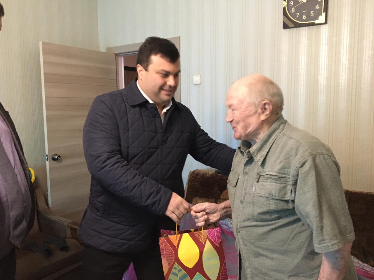 23 ноября 2019 года будет праздновать своё 93-летие Жуковский Анатолий Иосифович