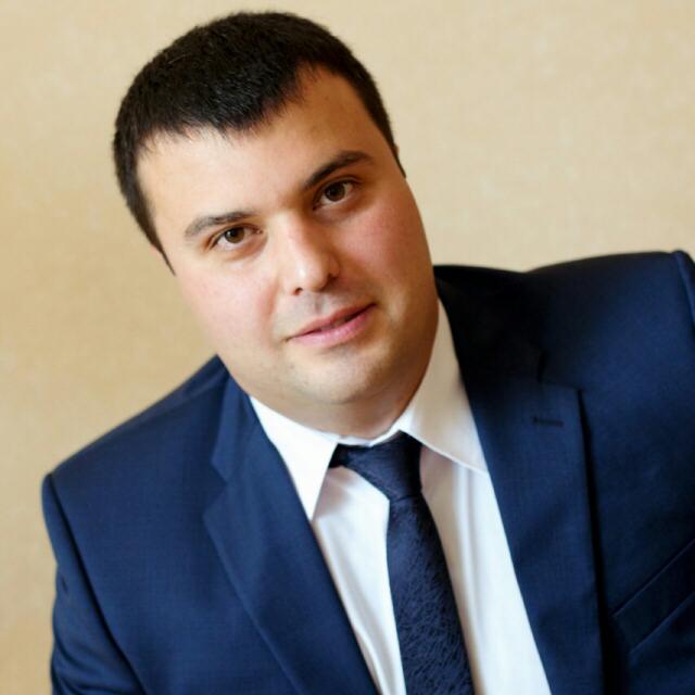 Поздравляем с днём рождения Директора МБУ СШ №7 МОГК — Артура Борисовича Овсепян