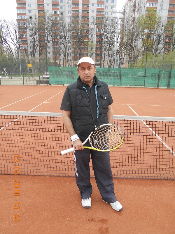 Сегодня свой день рождения отмечает тренер по теннису МБУ СШ№7 МОГК — Мирсагатов Владимир Вильевич