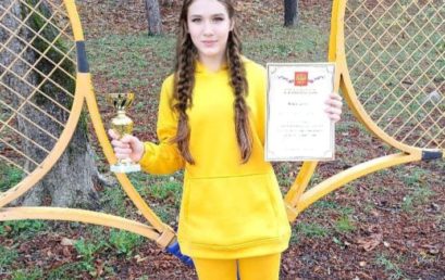 Коленченко Ева завоевала бронзовую награду на прошедшем в рамках Российского теннисного тура первенстве ТЦ «Горизонт»